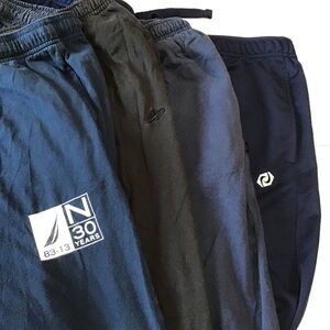 Elastic Waist Pants Mens Sz XL Lot of 4 Blue Black Nautica SB Tech Pull On
